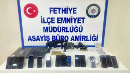 Fethiye'de Uyuşturucu Operasyonu: 12 Ş&uuml;pheli G&ouml;zaltında!
