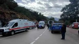 Fethiye&rsquo;de feci kaza! 3 yaşındaki Halil Efe ve babaannesi hayatını kaybetti