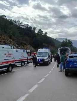 Fethiye&rsquo;de feci kaza! 3 yaşındaki Halil Efe ve babaannesi hayatını kaybetti