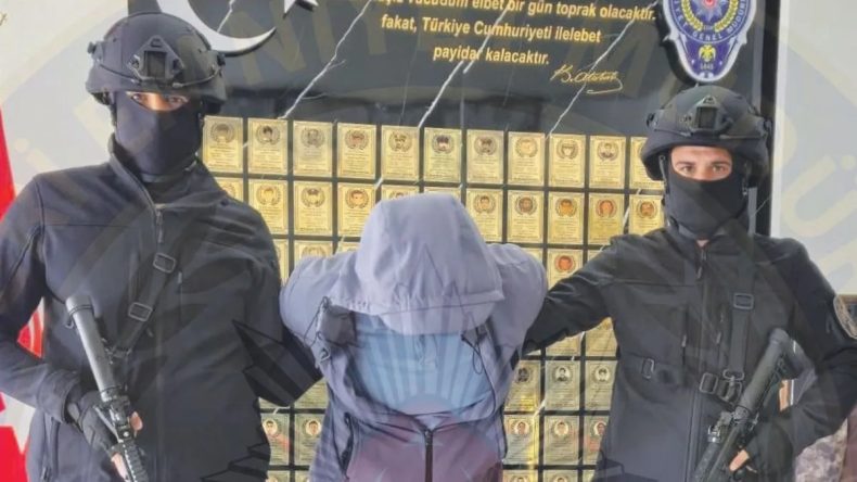 FET&Ouml;&rsquo;c&uuml; Eski Subay Ele Ge&ccedil;irildi