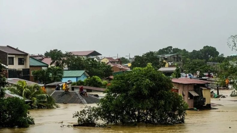 Filipinler'de Sel Felaketi: 7 Kişi Hayatını Kaybetti