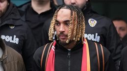 Galatasaray, Sacha Boey Transferini Duyurdu! Maliyet Bilgisi A&ccedil;ıklandı