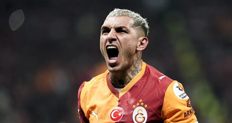 Galatasaray'da Lucas Torreira Kaptan Olarak Sahaya &Ccedil;ıktı!