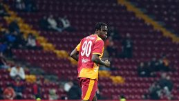 Galatasaray'da Singo Yaklaşık 2 Ay Sonra Geri D&ouml;nd&uuml;