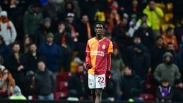 Galatasaray'da Yaser Asprilla İlk Ma&ccedil;ına &Ccedil;ıktı