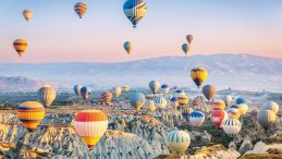 Ge&ccedil;en yıl Kapadokya'da 754 Bin Kişi Balonla U&ccedil;tu