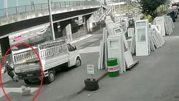 Gen&ccedil; Kızın Trafik Kazası: CHP'li Siyaset&ccedil;inin Aile İsteğini G&ouml;z Ardı Etmesi Tepki &Ccedil;ekti!