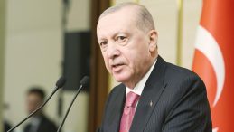 Gen&ccedil;lere seslendi: K&uuml;resel g&uuml;&ccedil; T&uuml;rkiye i&ccedil;in koşturacağız