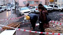 G&uuml;ng&ouml;ren'de &Ccedil;ocuk, Hurdacıların &Ccedil;aldığı R&ouml;gar Kapağına D&uuml;şerek Yaralandı
