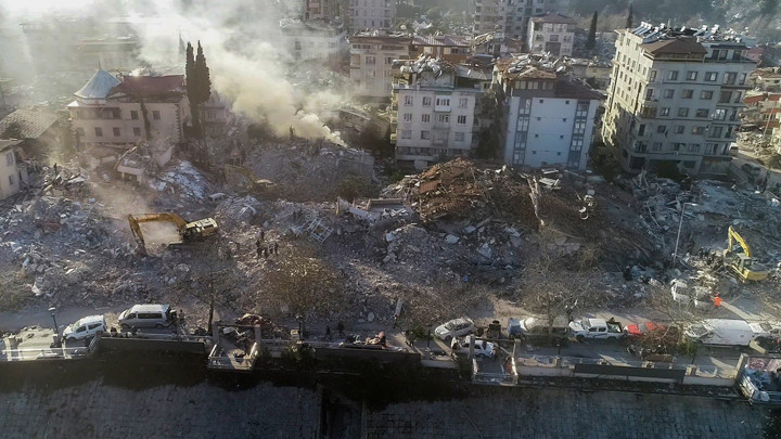 Hatay'da 6 Şubat Depremlerinin Ardından Radon Gazı &Ccedil;ıkışları G&ouml;zlemlendi: 'Deprem &Ouml;ncesi Tahmin İ&ccedil;in Kullanılabilir'