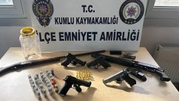 Hatay'da G&ouml;m&uuml;l&uuml; Silahlar Bulundu