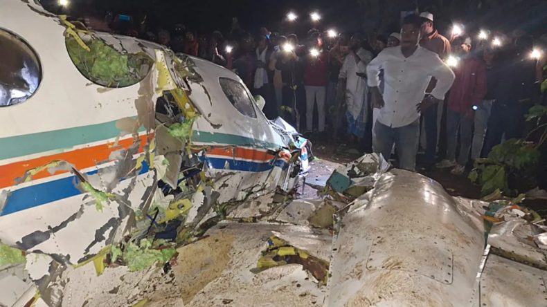 Hindistan'da Facia: Ambulans U&ccedil;ağı D&uuml;şt&uuml;! 7 Can Kaybı