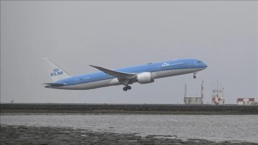 Hollanda'nın KLM Hava Yolları, İsrail U&ccedil;uşlarını Durduruyor