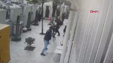 İfade Verdi, Polisin Silahını Alıp Kendine Zarar Verdi; O Anlar G&uuml;venlik Kamerasında