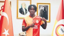 İkili M&uuml;cadelede Eşsiz Yeteneği!