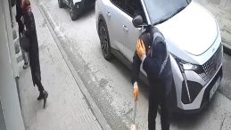 İkinci Kattan Temizlik İş&ccedil;isinin &Uuml;zerine D&uuml;şt&uuml;: O Anlar Kamerada