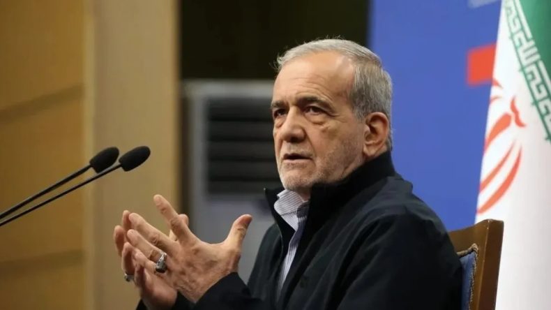 İran Cumhurbaşkanı&rsquo;ndan basına uyarı: Hakaret i&ccedil;eren ifadeler kullanmayın