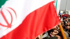 İran'da Protestolar! Halk, ABD ve İsrail'in Saldırılarına Karşı Meydanlarda Bir Araya Geldi