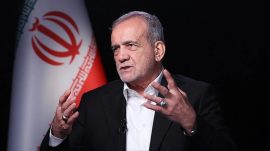 İran'dan ABD ile M&uuml;zakere A&ccedil;ıklaması: &Uuml;lkeyi 'Ne Savaş Ne Barış' Durumundan &Ccedil;ıkardık