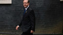 İsrail Cumhurbaşkanı Herzog, Epstein'le İlişkisini Reddetti