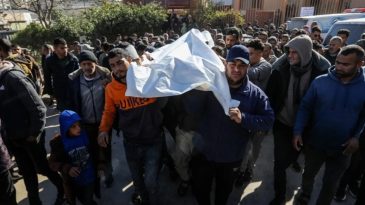 İsrail'in Gazze Saldırıları: Can Kaybı 72,027'ye Y&uuml;kseldi