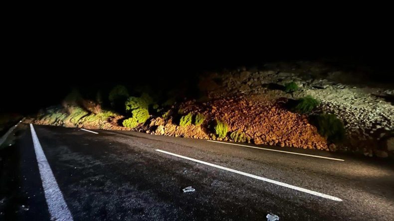 İstanbul-İzmir Otoyolu Toprak Kayması Nedeniyle Kapatıldı