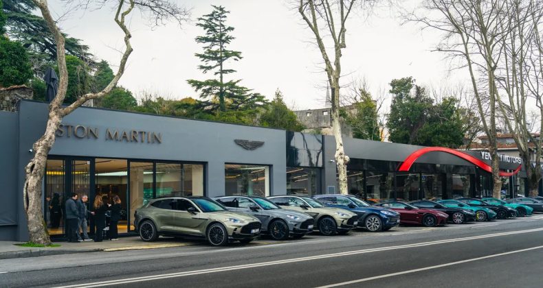 İstanbul Yollarında Aston Martin İzleri
