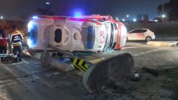 İstanbul'da 2 Farklı Kazada 6 Kişi Yaralandı