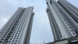 İstanbul'da 30. Kattan D&uuml;şen &Ccedil;ocuk Hayatını Kaybetti