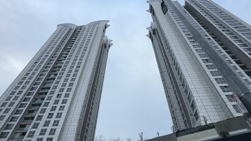 İstanbul'da 30. Kattan D&uuml;şen &Ccedil;ocuk Hayatını Kaybetti