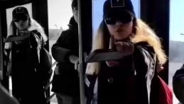 İstanbul'da toplu taşıma aracında yolcuyu tehdit eden kadına tutuklama talebi