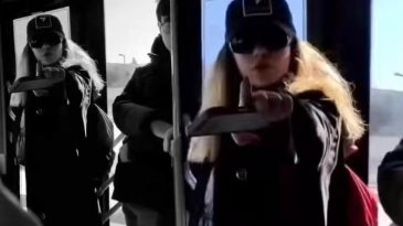 İstanbul'da toplu taşıma aracında yolcuyu tehdit eden kadına tutuklama talebi