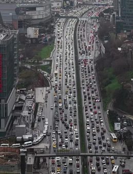 İstanbul'da Trafik Yoğunluğu Yüzde 90'a Ulaştı!