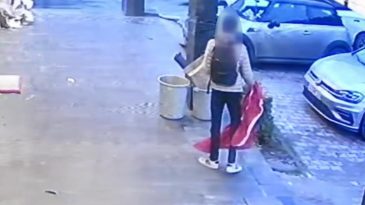 İstanbul'da T&uuml;rk Bayrağına Saldırı: Polis Ş&uuml;pheliyi Arıyor