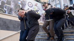 İstanbul&rsquo;da otoparktaki ara&ccedil;lardan 30 milyon dolar &ccedil;alındığı iddiasına 9 tutuklama!