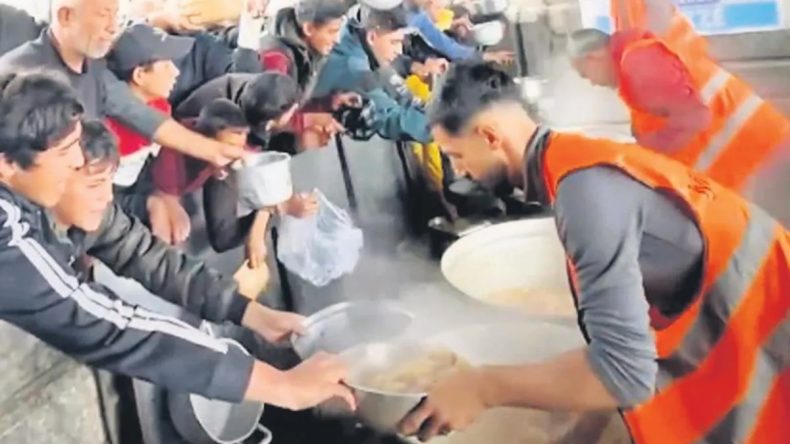 İyilik Derneği Gazze&rsquo;de halka umut oluyor