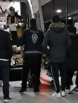 İzmir'de Bek&ccedil;ilere Silahlı Saldırı