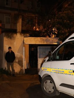 İzmir'deki Erdin&ccedil; Kavurt cinayetinde yeni detaylar! Hırsızlar &ccedil;aldıkları etleri pişirip&hellip;