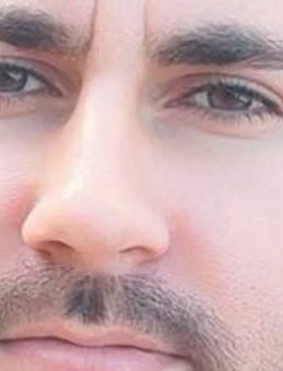 Kamyonetin İ&ccedil;inde Bı&ccedil;aklanarak Hayatını Kaybetti