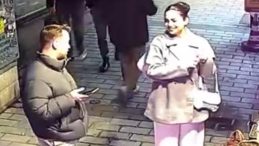 Kapalı &Ccedil;arşı'da Hırsızlık Olayı: &Ccedil;antayı Koluna Takıp Ka&ccedil;tılar