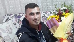 Karayolu &Ccedil;alışanlarına Otomobil &Ccedil;arptı: 1 Kişi Hayatını Kaybetti, 3 Yaralı