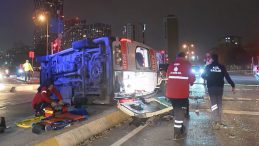 Kartal'da Ambulans Takla Attı: 3 Kişi Yaralandı