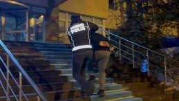 Kayseri&rsquo;de Eş Zamanlı Uyuşturucu Operasyonu: 3 G&ouml;zaltı