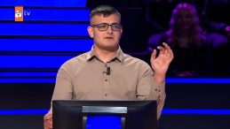 Kim Milyoner Olmak İster&rsquo;de b&uuml;y&uuml;k ilgi &ccedil;eken performans: Depremzede Yunus Emre herkesi şaşırttı! Tam 46 saniyede&hellip;