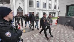 Kocaeli&rsquo;de Su&ccedil; Ağı &Ccedil;&ouml;kertildi: M&uuml;stehcen &Ccedil;ocuk G&ouml;r&uuml;nt&uuml;lerini Paylaşan 12 Kişi Tutuklandı