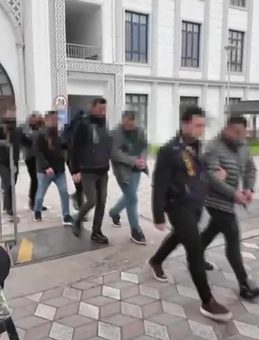 Kocaeli&rsquo;de Su&ccedil; Ağı &Ccedil;&ouml;kertildi: M&uuml;stehcen &Ccedil;ocuk G&ouml;r&uuml;nt&uuml;lerini Paylaşan 12 Kişi Tutuklandı