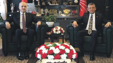 Kurtulmuş, Parti Gruplarını Ziyaret Etti