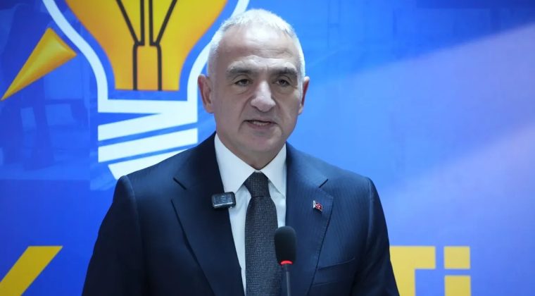 K&uuml;lt&uuml;r ve Turizm Bakanı Ersoy Kırıkkale'de Konuştu: Şehrin K&uuml;lt&uuml;rel Altyapısı Daha da G&uuml;&ccedil;lendirilecek