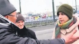 &lsquo;Veganım&rsquo; Dedi, Tutulan Balıkları Denize Attı