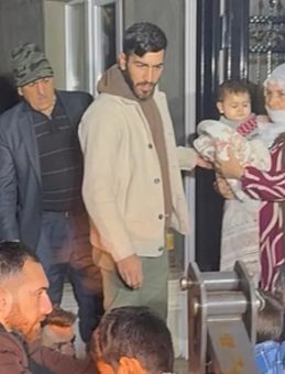 Manisa'da Sel Felaketi: 11 Kişilik Aile Kurtarıldı